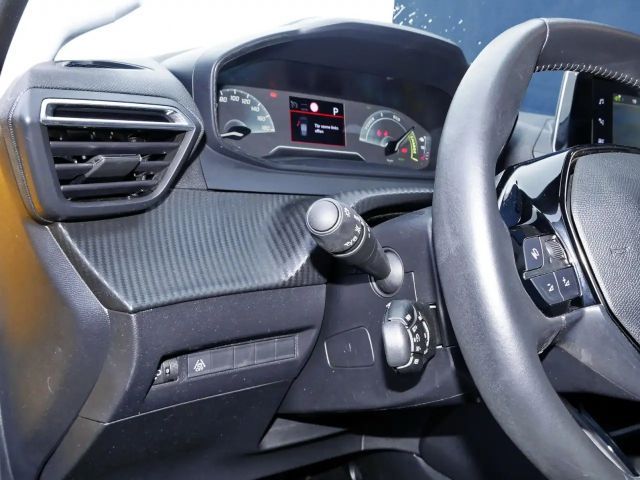 Peugeot E-208 Active Pack