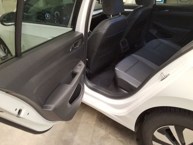 Volkswagen Golf 1.5 TSI Golf VIII