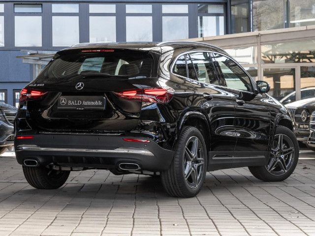Mercedes-Benz GLA 180 AMG Line