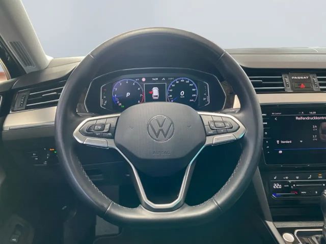 Volkswagen Passat 1.5 TSI Business DSG Variant