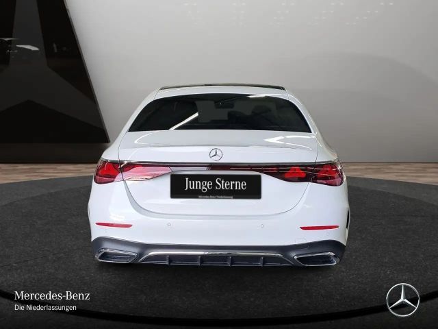 Mercedes-Benz E 220 AMG Line E 220 d Sedan