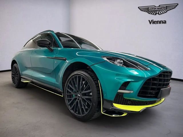 Aston Martin DBX DBX707 / AMR Podium Green / Pano