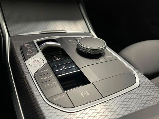 BMW 330 330i M-Sport Touring xDrive