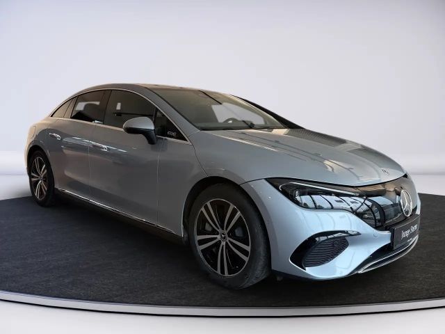 Mercedes-Benz EQE 300 Sedan