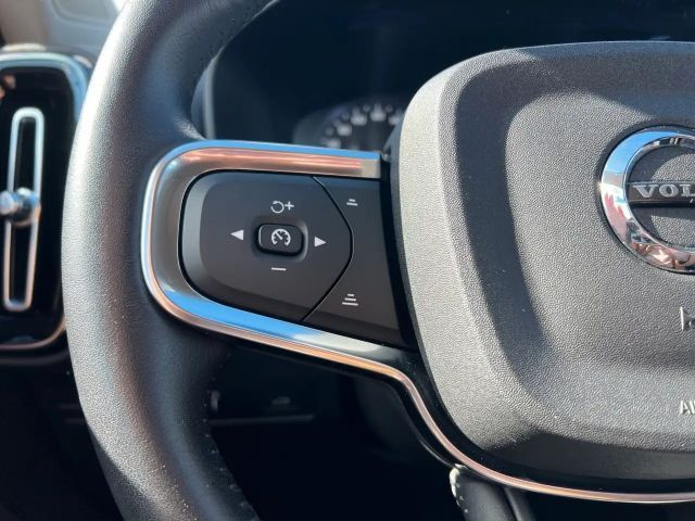 Volvo XC40 Momentum