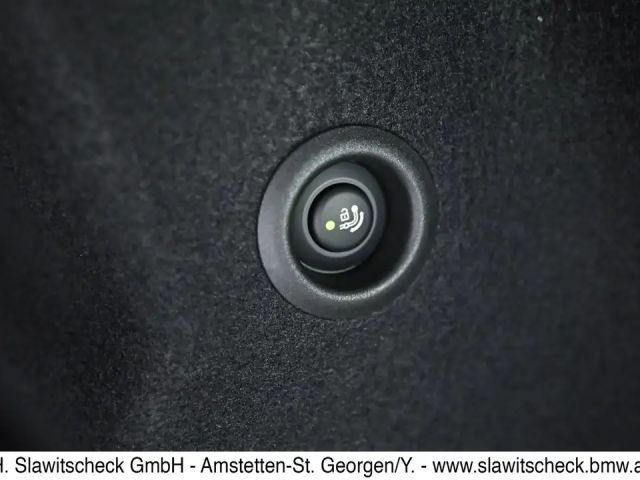 BMW 218 218d Active Tourer Sedan