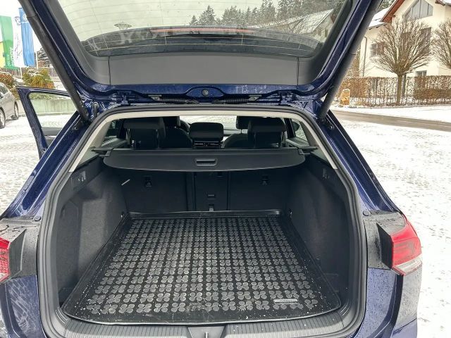 Volkswagen Golf 4Motion DSG Life Variant