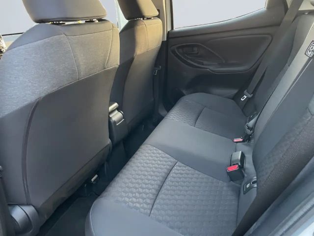 Toyota Yaris Hatchback Hybride Team D