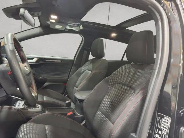 Ford Focus ST Line Wagon