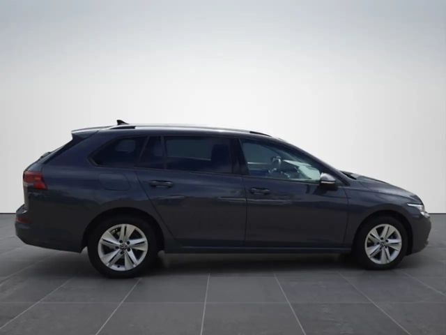 Volkswagen Golf 1.5 eTSI Golf VIII Life Variant