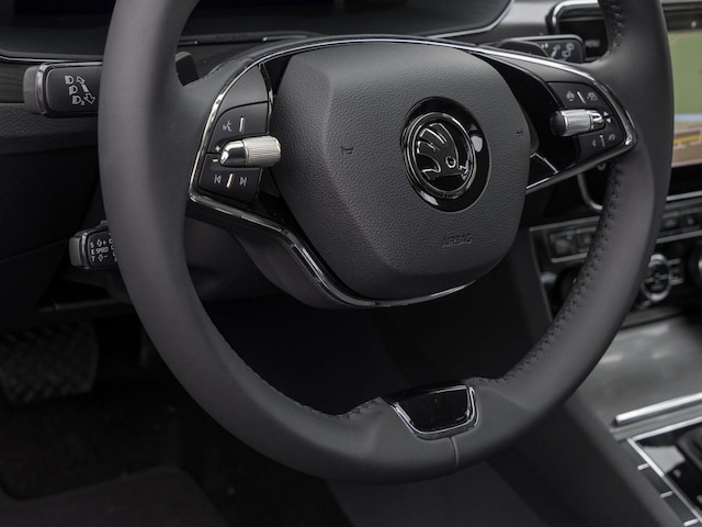 Skoda Superb 2.0 TDI Combi Style Style