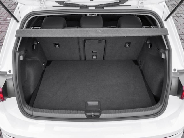 Volkswagen Golf 1.5 TSI Golf VIII Pro