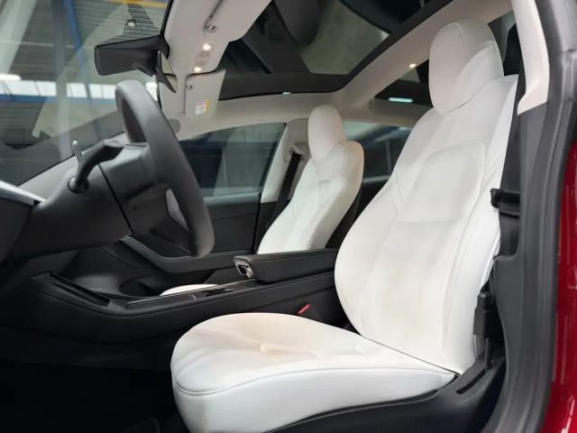 Tesla Model 3 Long Range