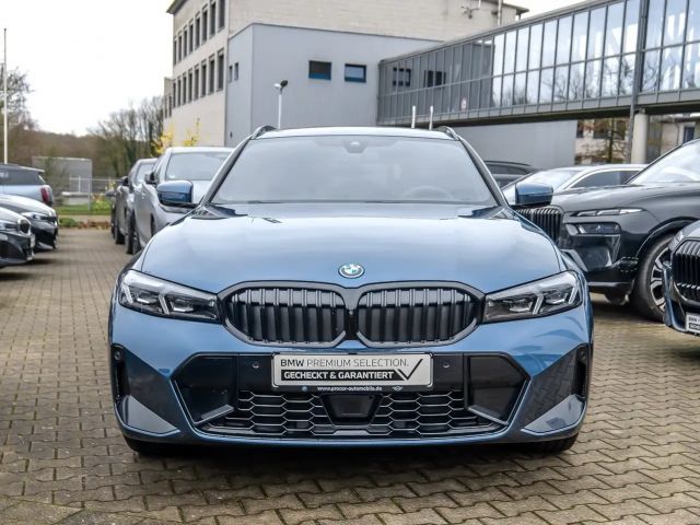 BMW 330 330e M-Sport Touring