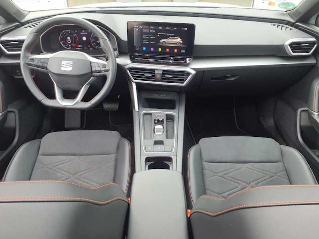 Seat Leon 2024 Navi DynLicht Pano Kam. LED KeyLess