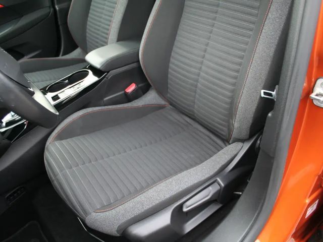 Peugeot E-2008 Active Pack