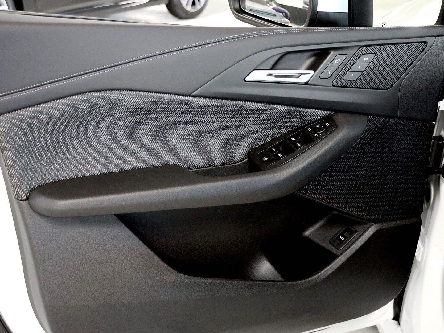 BMW 220 220i Active Tourer