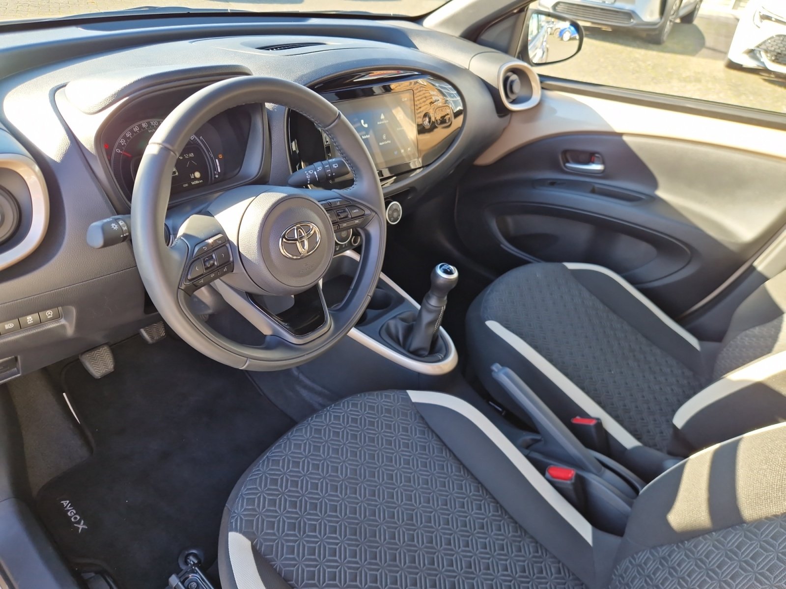 Toyota Aygo X 5-deurs Basis