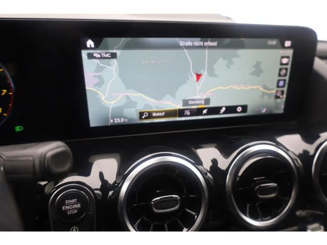 Mercedes-Benz GLA 200 AMG Line