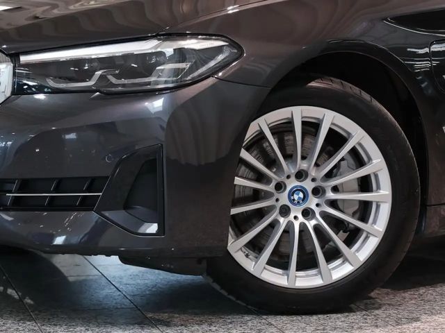 BMW 530 530e Touring