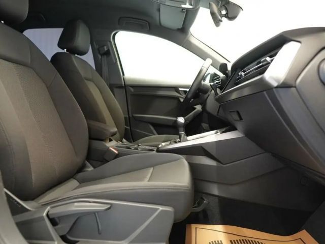 Audi A3 30 TFSI Sedan