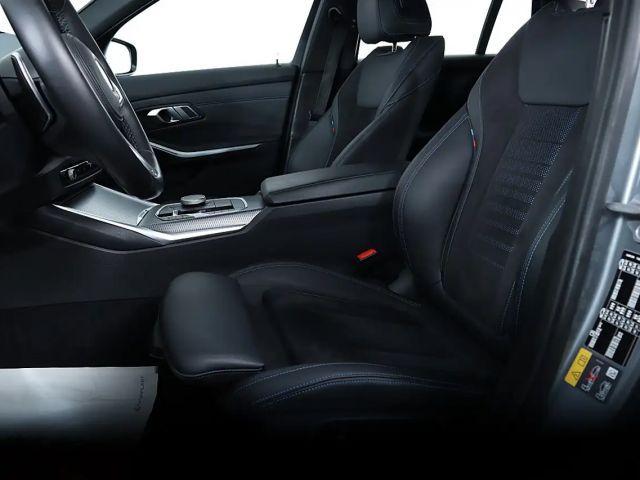 BMW 330 330e Touring