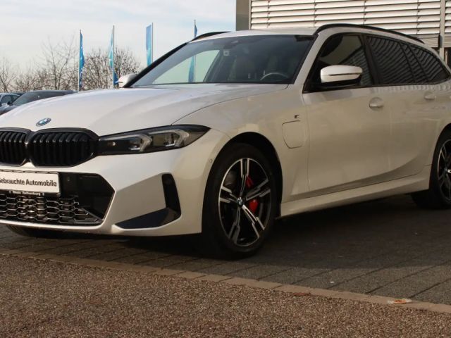 BMW 330 330e M-Sport Touring xDrive
