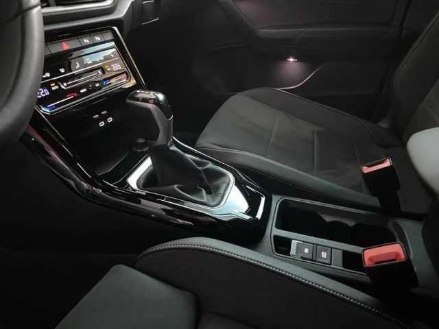 Volkswagen T-Roc 1.5 TSI DSG R-Line