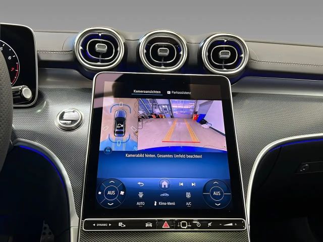 Mercedes-Benz C 200 AMG Line Sedan