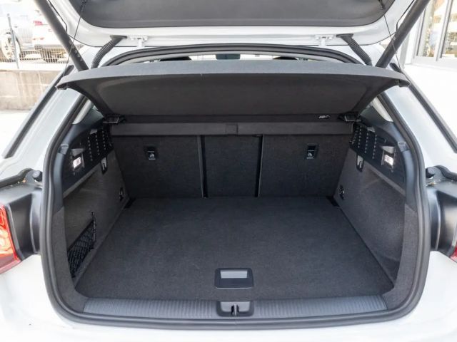 Audi Q2 30 TFSI S-Line