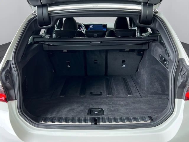 BMW 320 320d M-Sport Touring