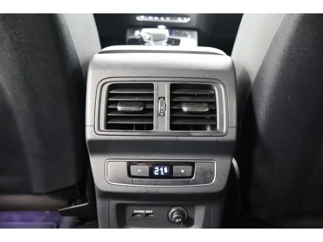 Audi Q5 40 TDI Quattro S-Line Sportback