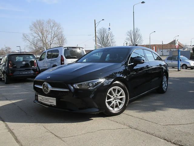 Mercedes-Benz CLA 200 CLA 200 d Shooting Brake