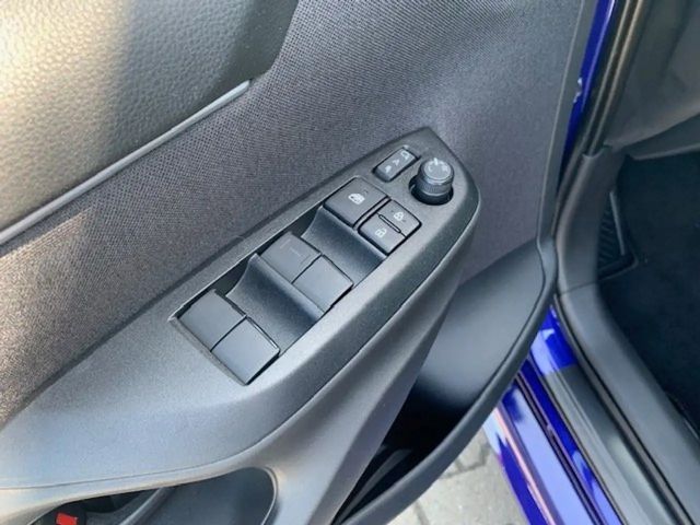 Mazda 2 Exclusive-line