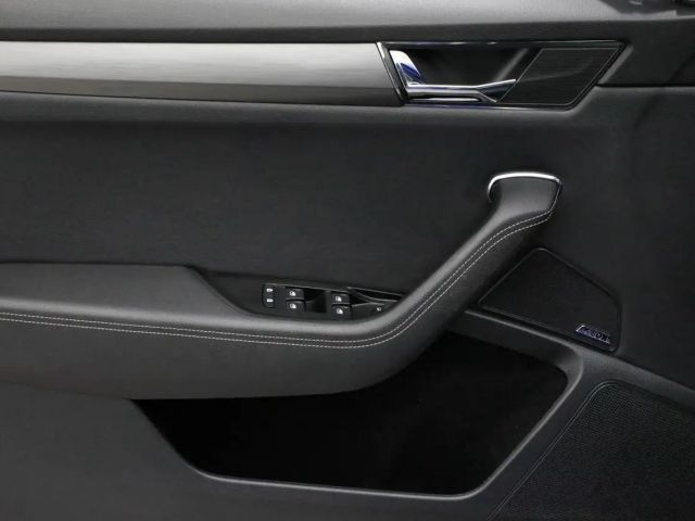 Skoda Superb 2.0 TSI Combi Style Style