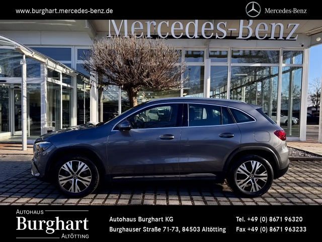 Mercedes-Benz GLA 200 Progressive