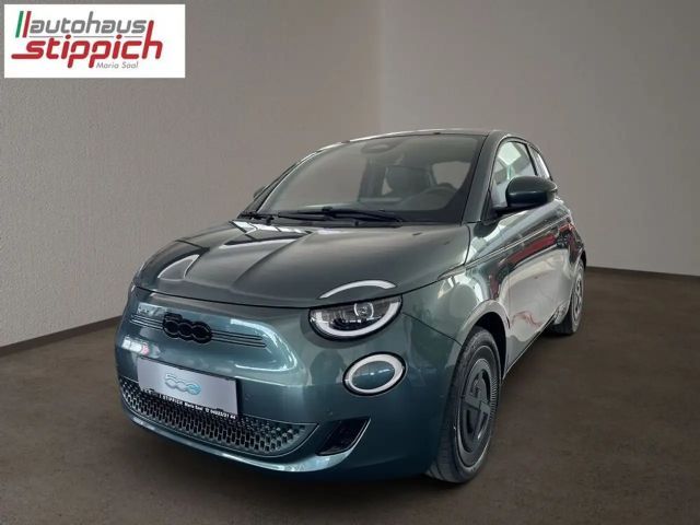 Fiat 500 87kW 42kWh Giorgio Armani Collector´s Edition