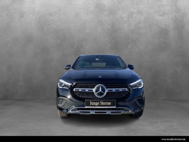 Mercedes-Benz GLA 200 Progressive