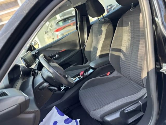 Peugeot E-2008 Active Pack