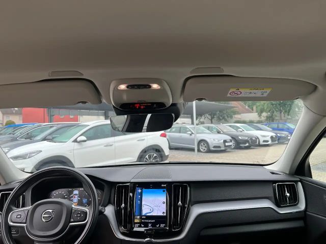 Volvo XC60 Momentum