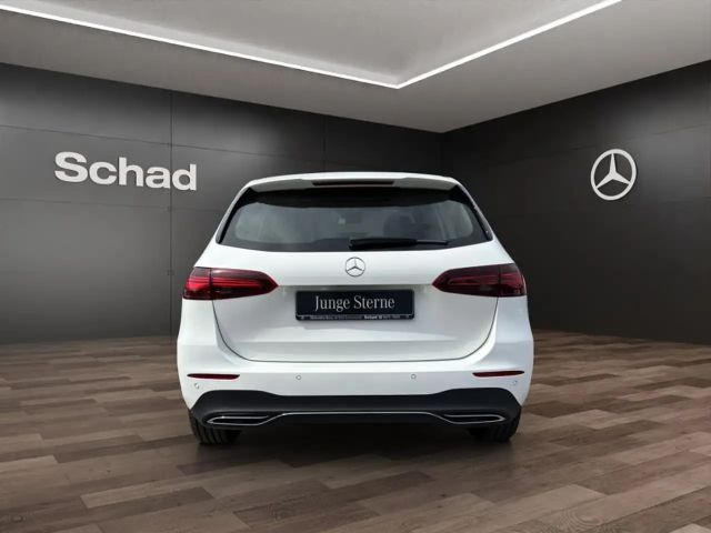 Mercedes-Benz B 200 B 200 d