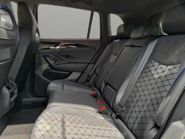 Volkswagen Tiguan 2..0 TDI DSG R-Line+BLACKSTYLE+AHK+STANDHEIZ+WR+NAVI+MATRIX