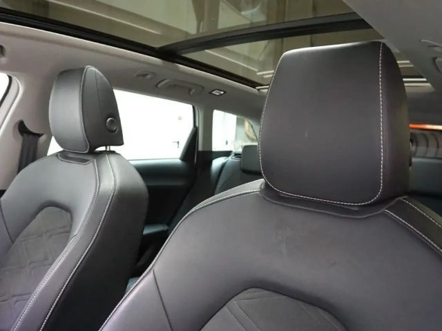 Seat Leon 2.0 TDI DSG Xcellence