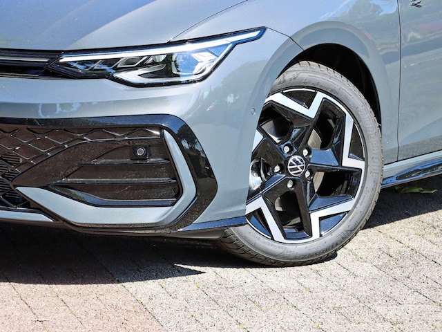 Volkswagen Golf 1.5 eTSI DSG Plus R-Line
