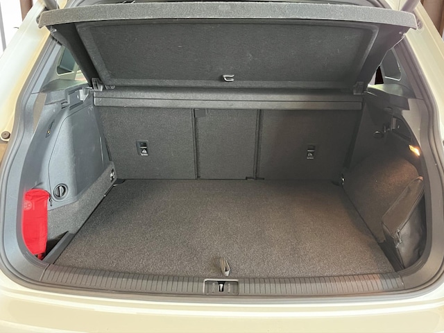 Volkswagen Tiguan Tiguan 1.4   R-L  P 110TSI D6F