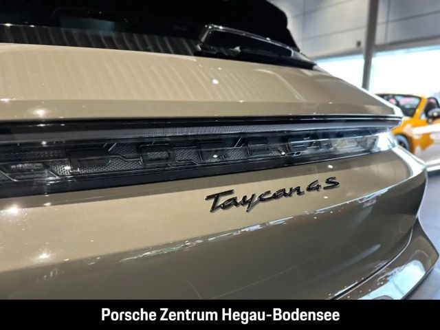 Porsche Taycan 4S Cross Turismo