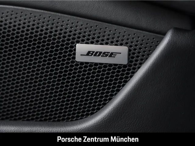 Porsche Taycan 4S Cross Turismo