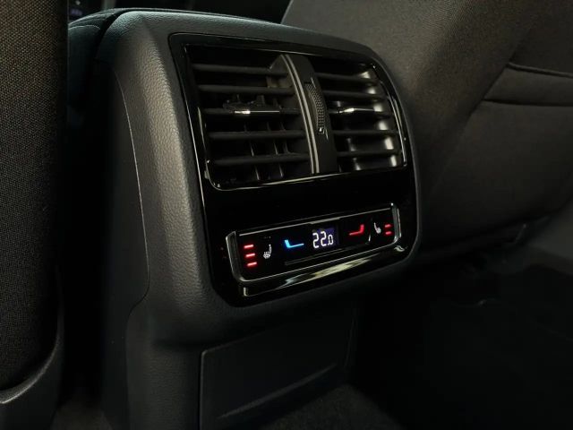 Volkswagen Passat 2.0 TSI Business DSG Variant