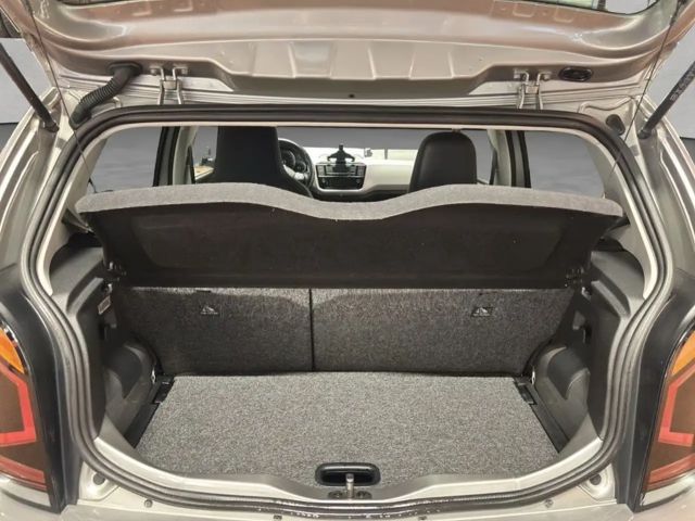 Volkswagen e-up! Plus Style