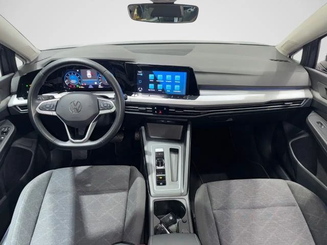 Volkswagen Golf 1.5 eTSI DSG Life Variant